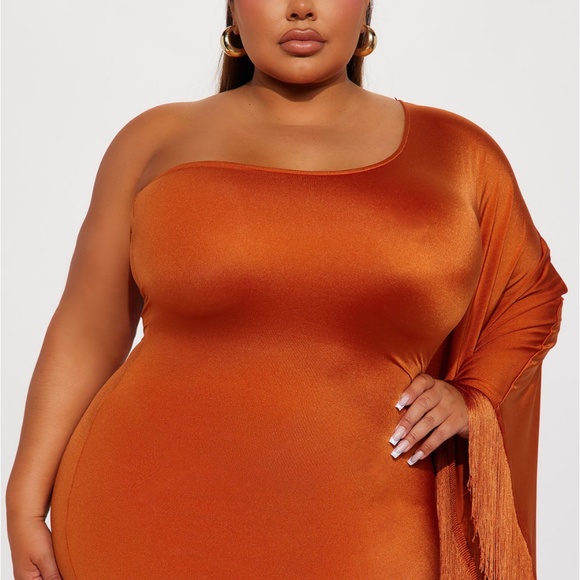 1 Feeling Fringe Midi Dress - Picture 2 of 3